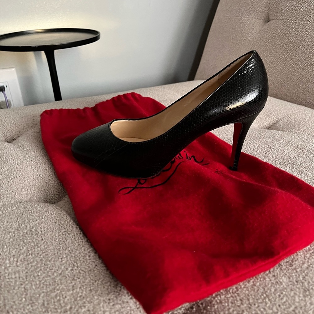 Christian Louboutin size 5 / 35 mini platform pump.